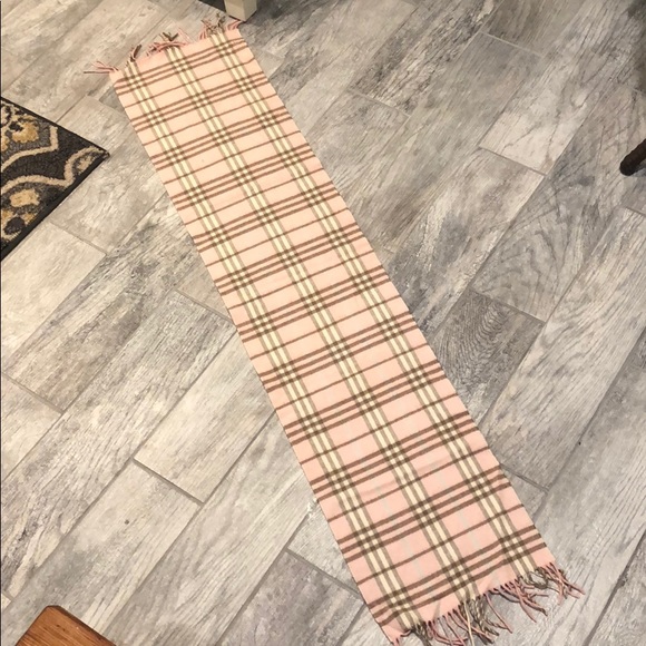 Cashmere Burberry Scarf - Picture 4 of 6